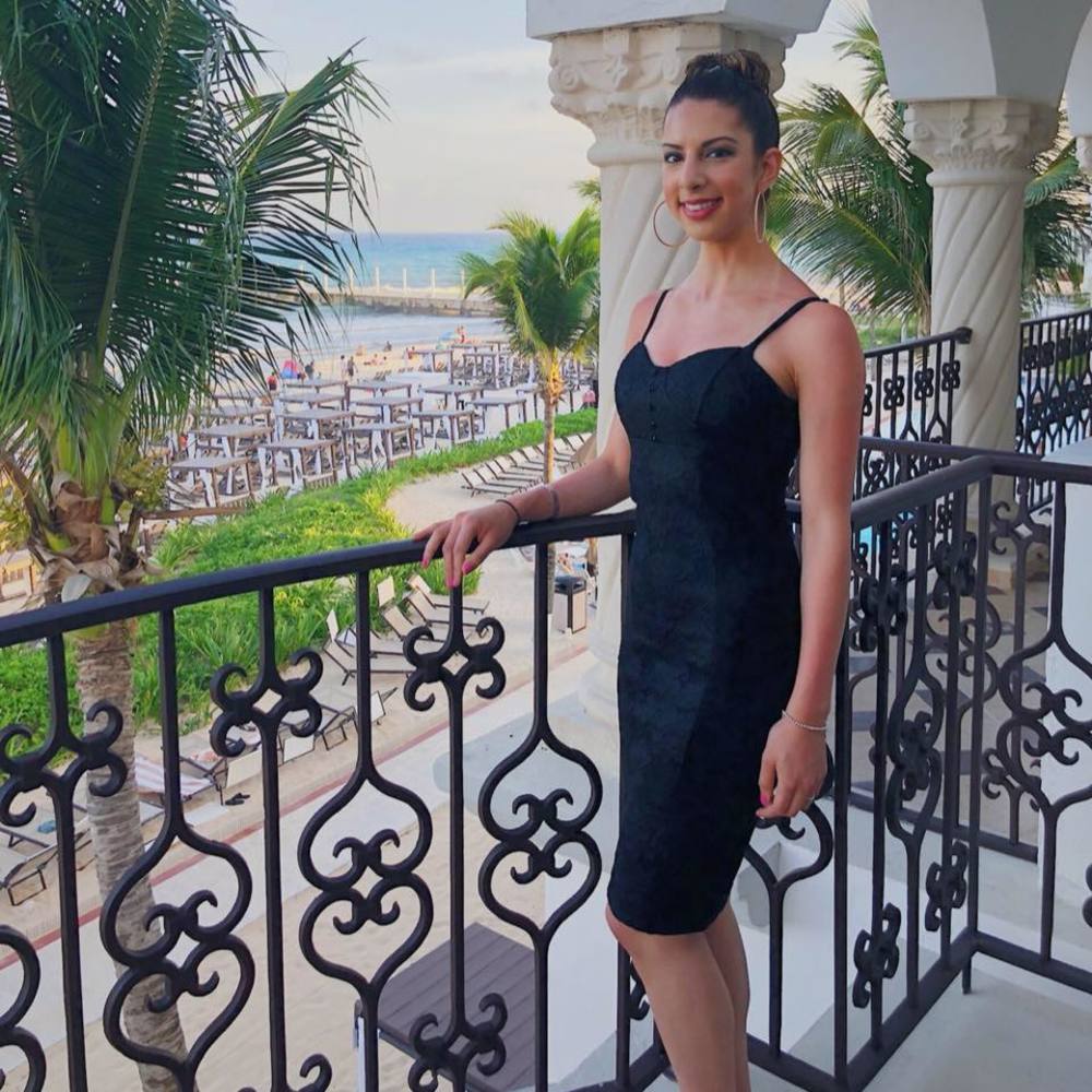 Meet your Posher, Noor